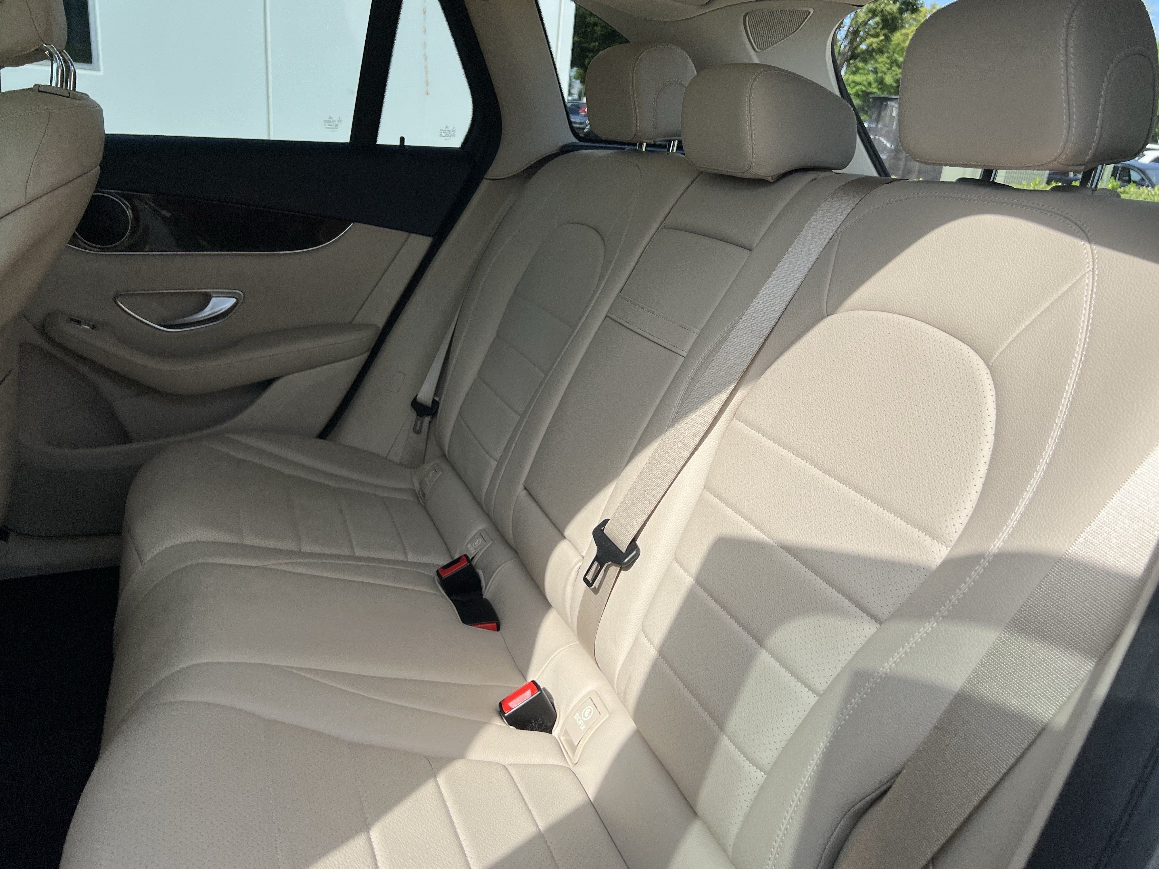 Used 2019 Mercedes-Benz GLC 300 image 32