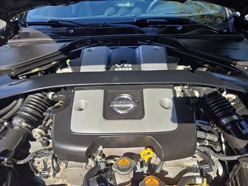 Used 2014 Nissan 370Z Coupe w/ Sport Package RWD image 17