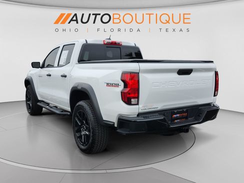 Used 2025 Chevrolet Colorado Trail Boss AWD/4WD image 3