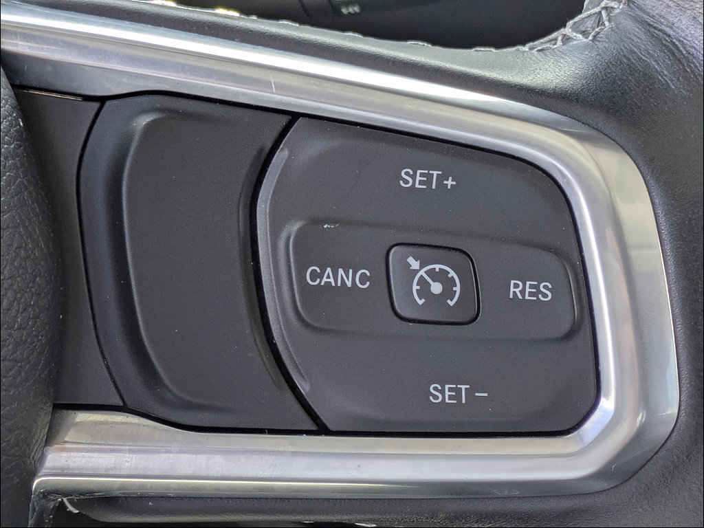 Used 2022 Jeep Gladiator Overland w/ Popular Equipment Package AWD/4WD image 26