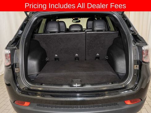 Used 2024 Jeep Compass Latitude AWD/4WD image 5