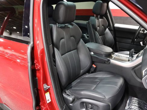 Used 2017 Land Rover Range Rover Sport SE image 45
