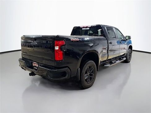 Used 2021 Chevrolet Silverado 1500 LT Trail Boss w/ Convenience Package II image 7
