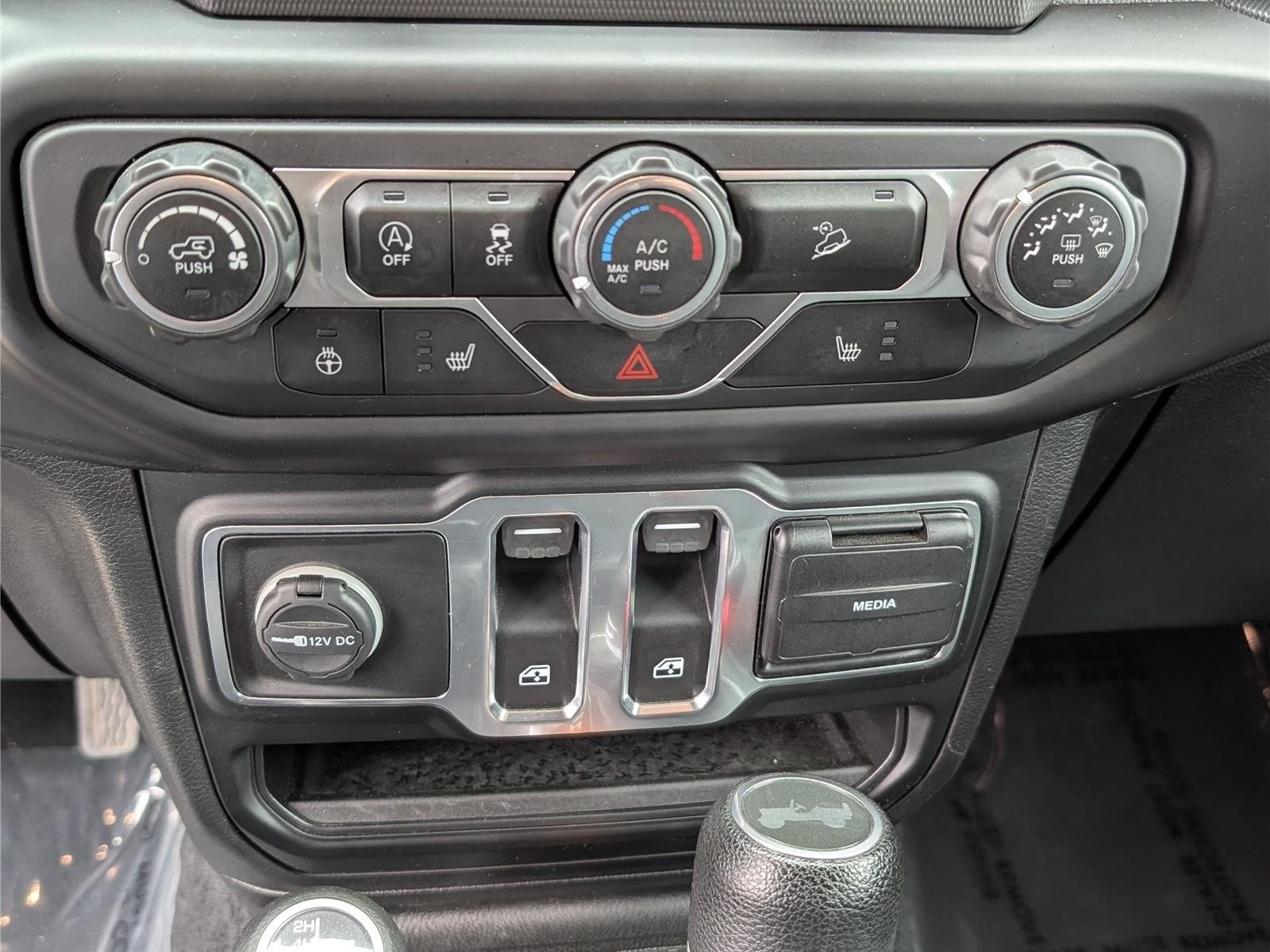 Used 2020 Jeep Wrangler Sport AWD/4WD image 23