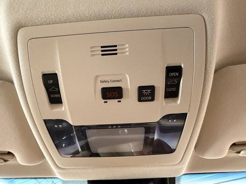 Used 2017 Lexus ES 350 w/ Premium Package FWD image 23