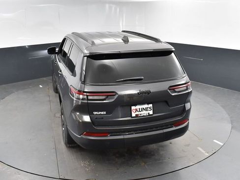 Used 2025 Jeep Grand Cherokee L Altitude image 46
