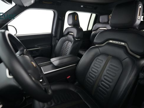 Used 2023 Rivian R1S Adventure AWD/4WD image 4