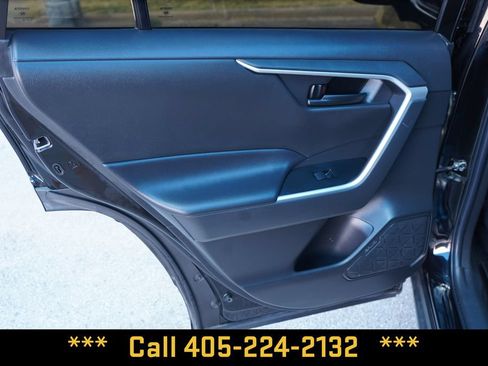 Used 2023 Toyota RAV4 LE AWD/4WD image 28