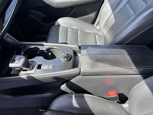 Used 2022 Nissan Rogue SL w/ SL Premium Package image 21