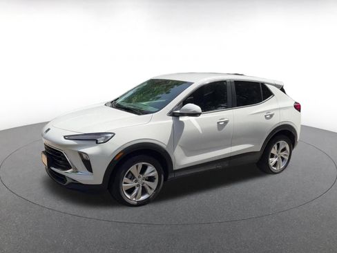 Used 2025 Buick Encore GX Preferred FWD image 6