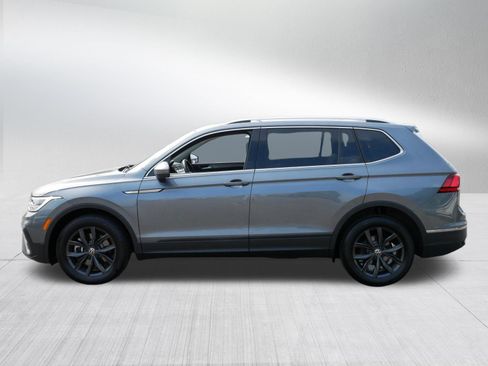 Certified 2024 Volkswagen Tiguan SE AWD/4WD image 4