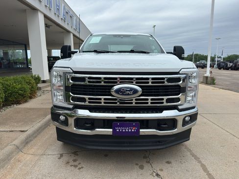 Used 2024 Ford F350 XLT w/ FX4 Off-Road Package AWD/4WD image 10