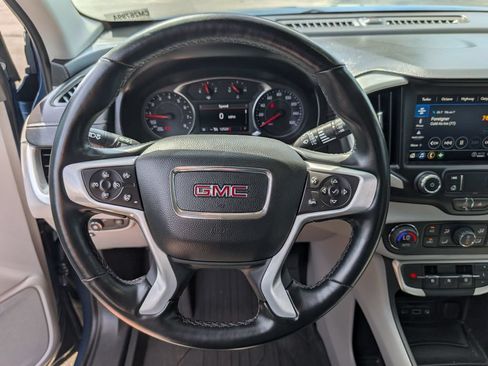 Used 2024 GMC Terrain SLT w/ LPO, Floor Liner Package AWD/4WD image 14