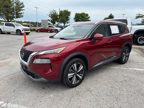 Used 2023 Nissan Rogue SL w/ SL Premium Package FWD image 12