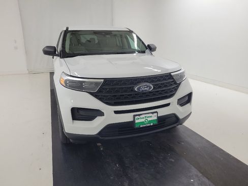 Used 2023 Ford Explorer 4WD image 14
