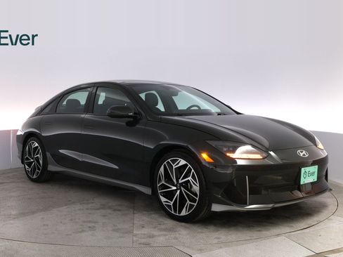 Used 2023 Hyundai Ioniq 6 Limited image 13