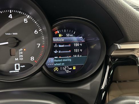 Certified 2025 Porsche Macan image 50