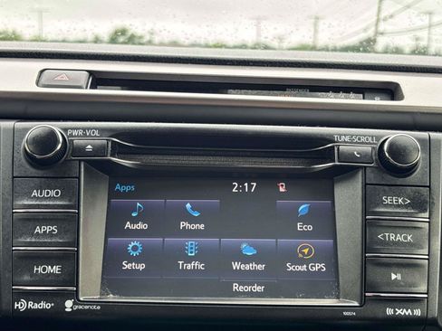 Used 2018 Toyota RAV4 XLE AWD/4WD image 23