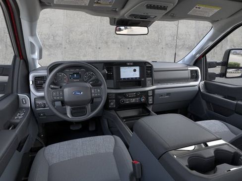 New 2026 Ford F250 XLT w/ FX4 Off-Road Package AWD/4WD image 9