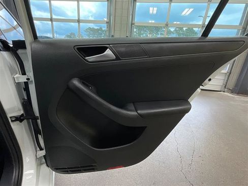 Used 2016 Volkswagen Jetta S FWD image 22