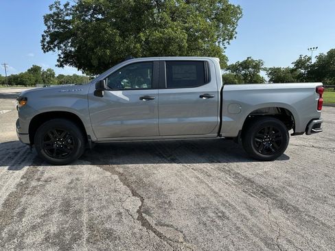 New 2025 Chevrolet Silverado 1500 Custom image 2
