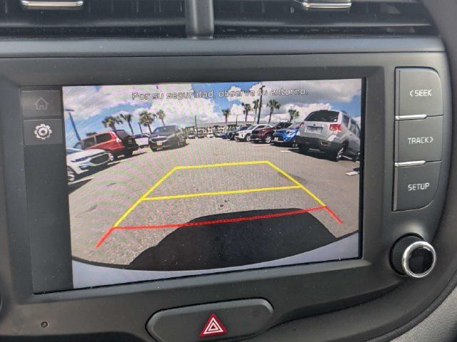 Used 2025 Kia Soul LX w/ LX Technology Package FWD image 20