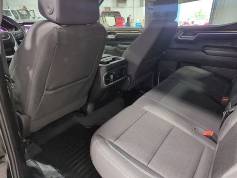 Used 2025 GMC Sierra 1500 Elevation image 15