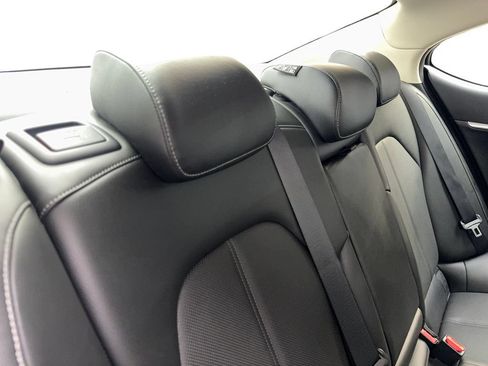Used 2026 Genesis G70 2.5T RWD image 40