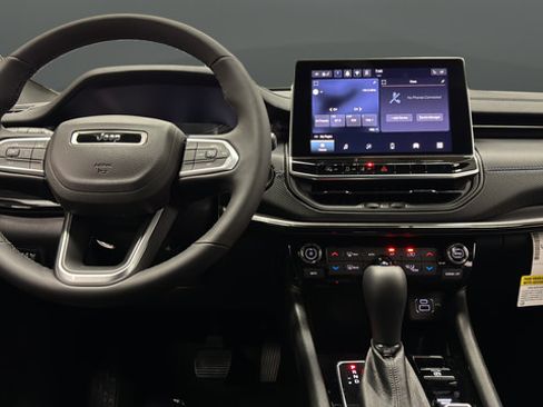 New 2026 Jeep Compass Latitude AWD/4WD image 10