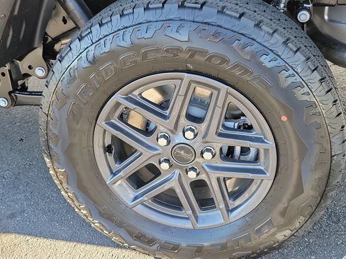 New 2026 Jeep Gladiator Sport AWD/4WD image 22
