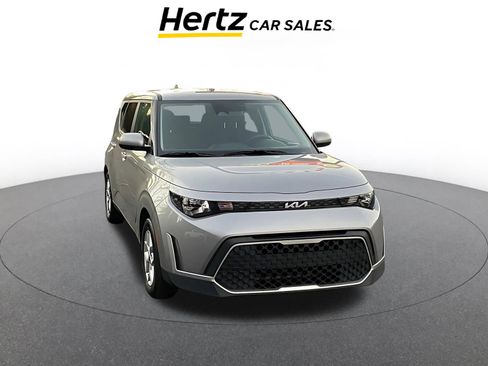 Used 2025 Kia Soul LX w/ LX Technology Package image 1