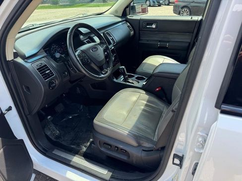 Used 2018 Ford Flex Limited w/ Equipment Group 301A AWD/4WD image 18