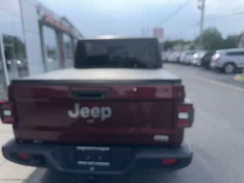 Used 2021 Jeep Gladiator Overland w/ Safety Group AWD/4WD image 4