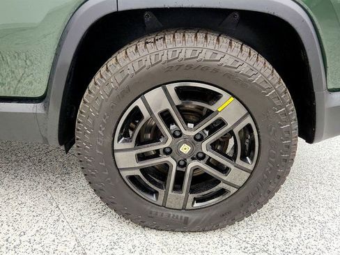 Used 2024 Rivian R1S Adventure AWD/4WD image 9