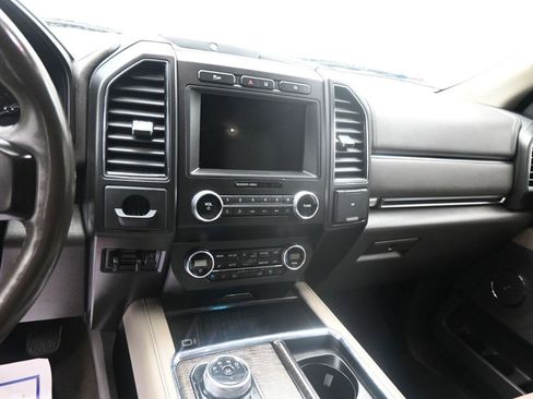 Used 2019 Ford Expedition Limited w/ Driver Assistance Package image 14
