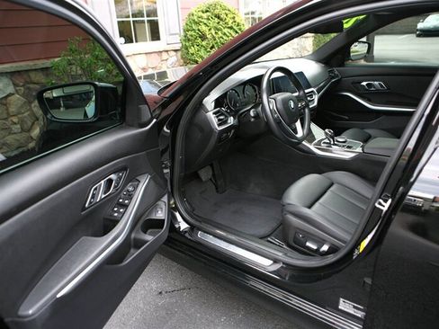 Used 2020 BMW 330i xDrive Sedan w/ Driving Assistance Package AWD/4WD image 8