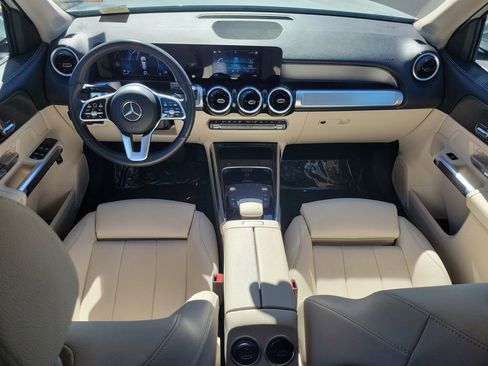 Used 2022 Mercedes-Benz GLB 250 image 16