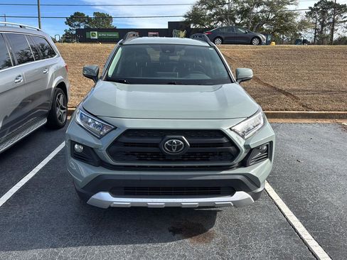 Used 2020 Toyota RAV4 Adventure image 3