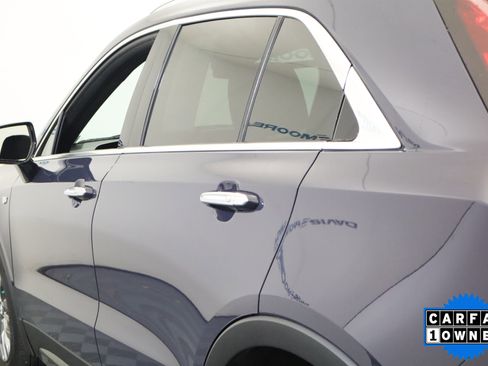 Used 2025 Cadillac XT4 Premium Luxury image 10