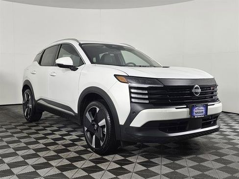 New 2025 Nissan Kicks SR w/ SR Premium Package image 1