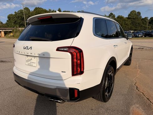 Used 2025 Kia Telluride S AWD/4WD image 6