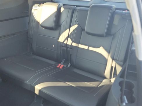 Used 2021 Volkswagen Atlas SE image 17