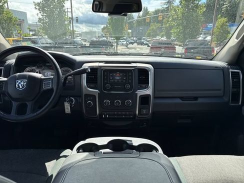 Used 2016 RAM 2500 Big Horn w/ Black Appearance Group AWD/4WD image 11