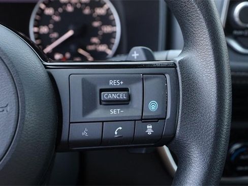 Certified 2023 Nissan Rogue SV image 12