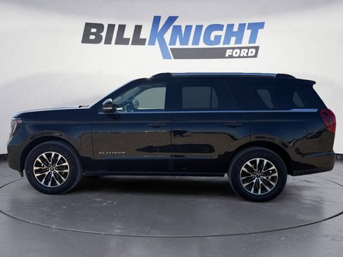 Used 2025 Ford Expedition Platinum image 2