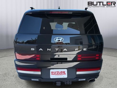 Used 2024 Hyundai Santa Fe Limited FWD image 5