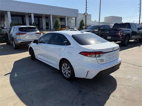 Certified 2024 Toyota Corolla LE image 7