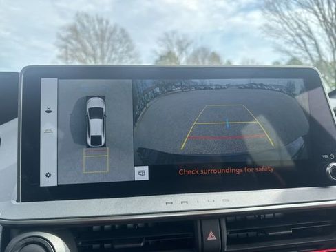 Used 2025 Toyota Prius XSE Premium w/ Limited Premium Package image 33