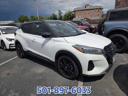 Used 2024 Nissan Kicks SR w/ SR Premium Package FWD image 2