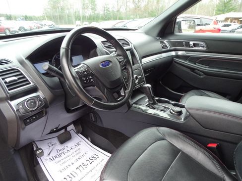 Used 2019 Ford Explorer Sport AWD/4WD image 12